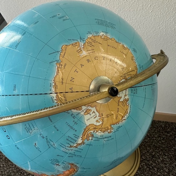 Vintage 1960/1970s George F. Cram's Imperial World globe (12”) with stand (ht 3’ - Picture 6 of 12